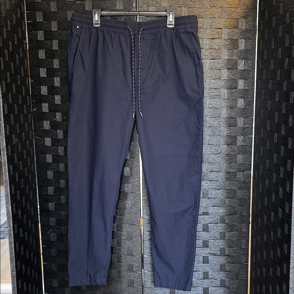 Tommy Hilfiger women’s Dark Blue Joggers